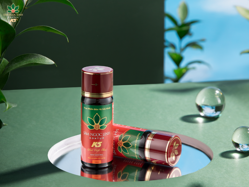 Dịch chiết Sâm Ngọc Linh K5 là sản phẩm tiện lợi, bổ dưỡng phù hợp cho cả Bố và Mẹ.