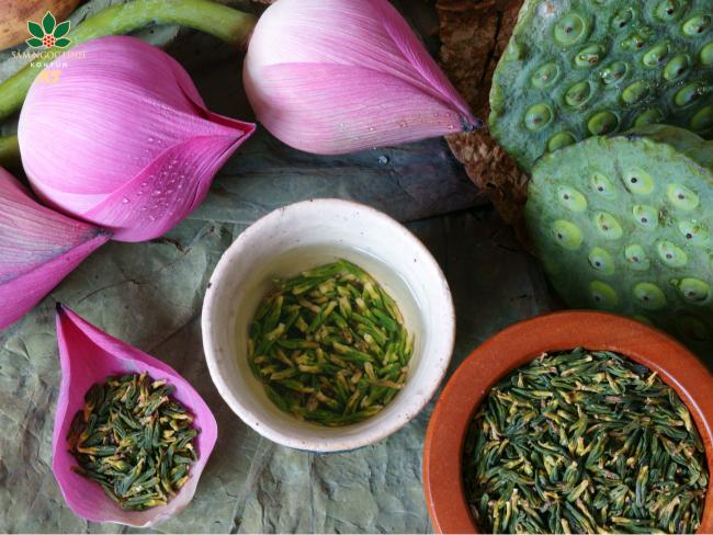 Trà tâm sen giúp cải thiện tình trạng mất ngủ hiệu quả.