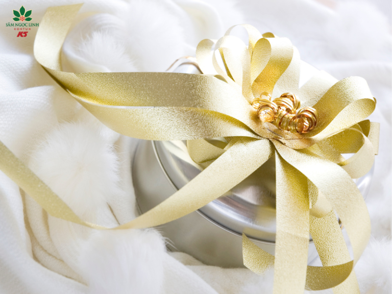 Quà tặng sang trọng, tinh tế là một trong những tiêu chí của quà cao cấp.