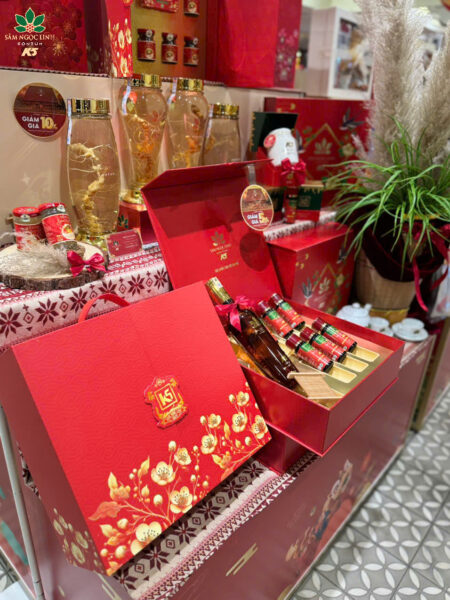  Các hộp quà Tết tại gian hàng K5.