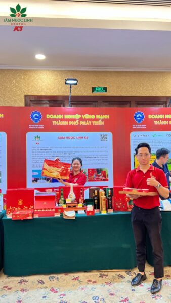 Gian hàng Sâm Ngọc Linh tại sự kiện.