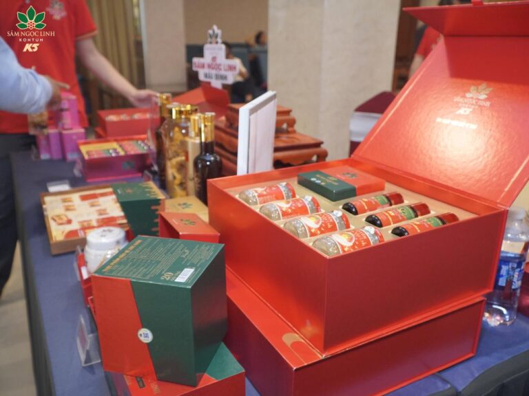 Sản phẩm Tổ yến Sâm Ngọc Linh được trưng bày tại sự kiện.