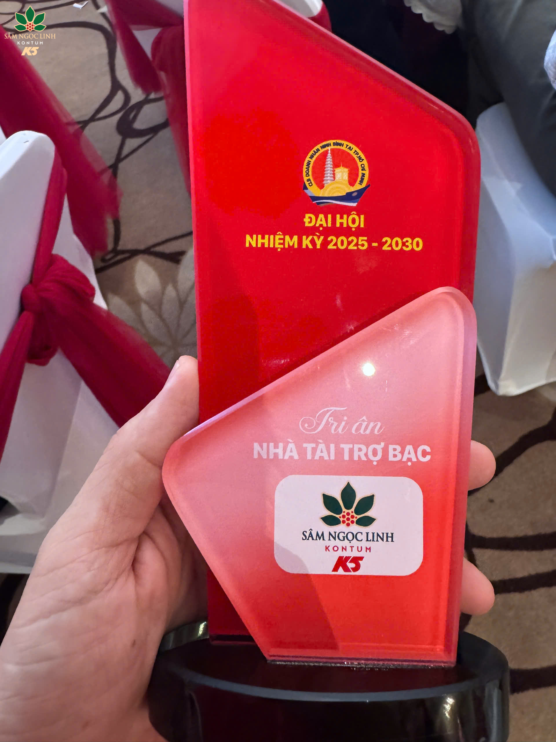 Kỷ niệm chương Nhà Tài Trợ Bạc của K5.