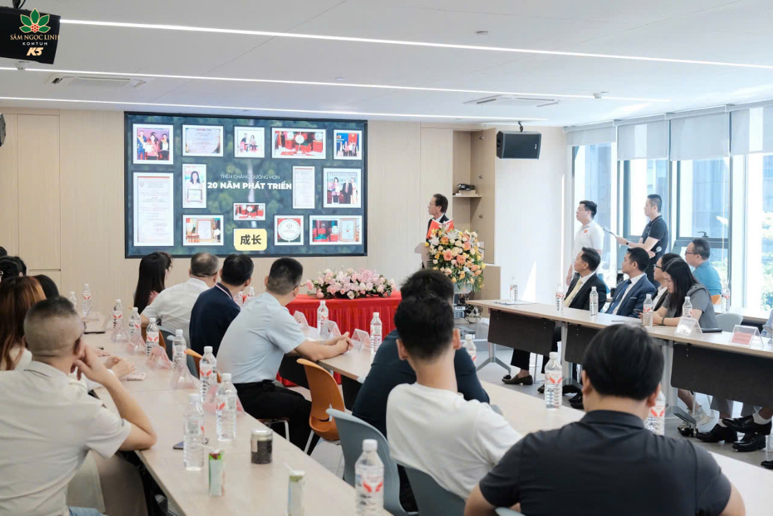 Đại diện Sâm Ngọc Linh K5 trình bày về hành trình phát triển của thương hiệu.