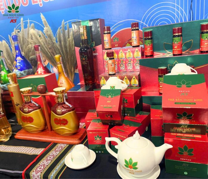 Gian hàng K5 tại hội chợ Phú Yên.